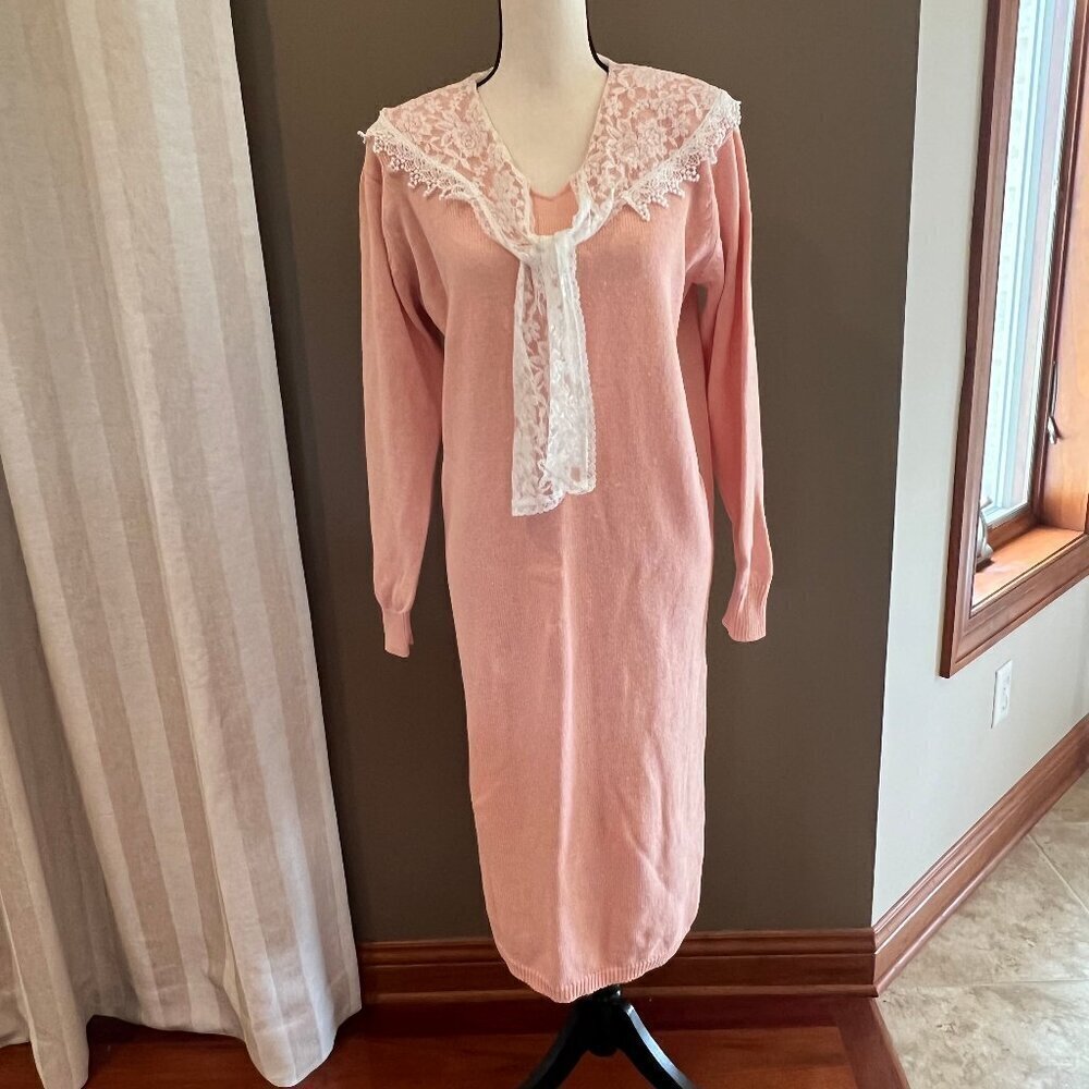 VINTAGE Soft Pink/Peachy Sweater Midi Dress with Lace collar & tie, Size Small